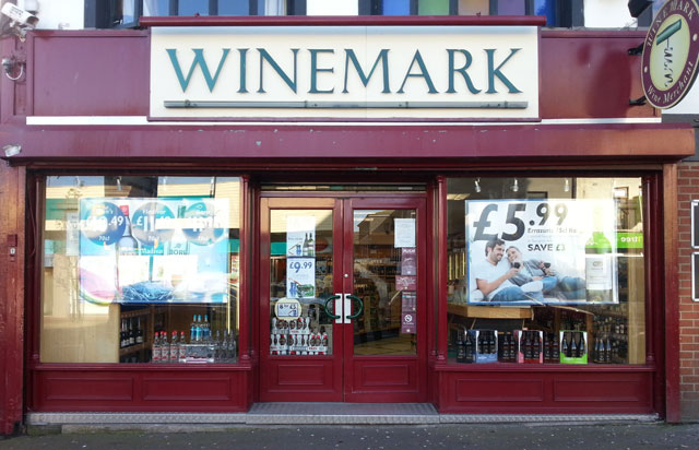 Holywood Winemark Store Front